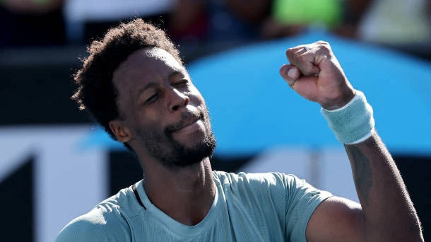 Показал пример для Элины: Монфис пробился в третий круг Australian Open
