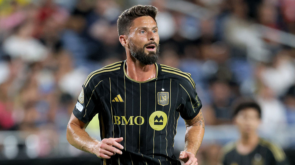 Найкращий бомбардир в історії збірної Франції підписав контракт з Ліллем – Романо