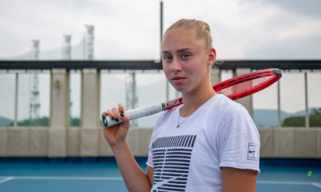 Світоліна оплатила операцію юної української тенісистки