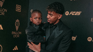 Юний талант Барселони придбав маєток Піке та Шакіри і заспівав легендарну Waka Waka із молодшим братом