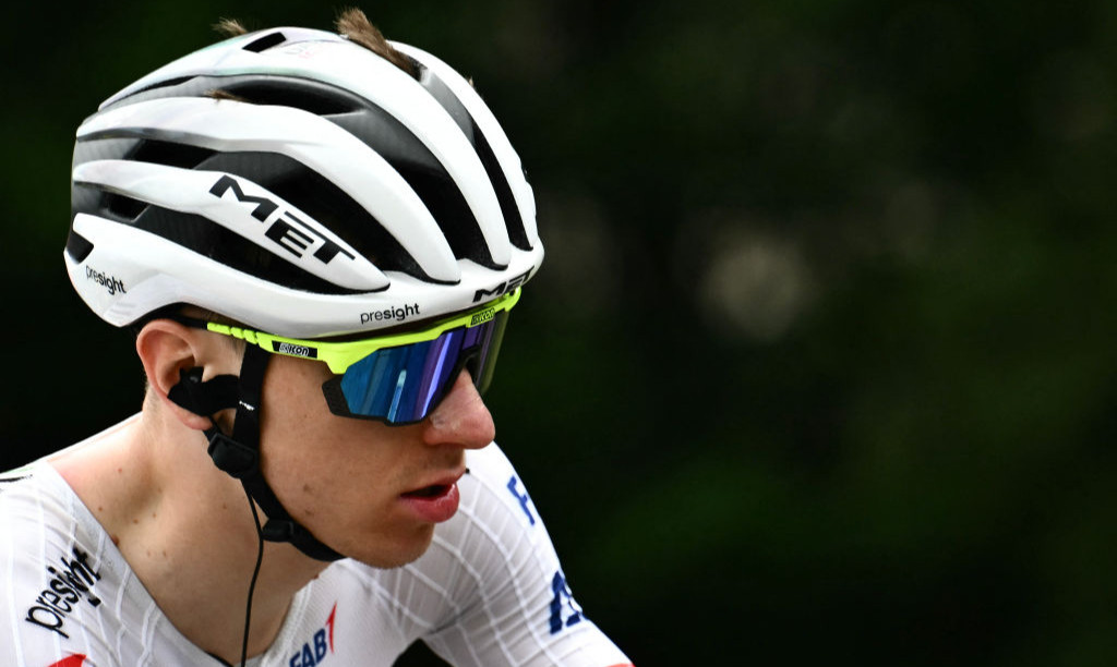 Перша битва лідерів: Погачар розмотав своїх конкурентів на 4 етапі Тур де Франс