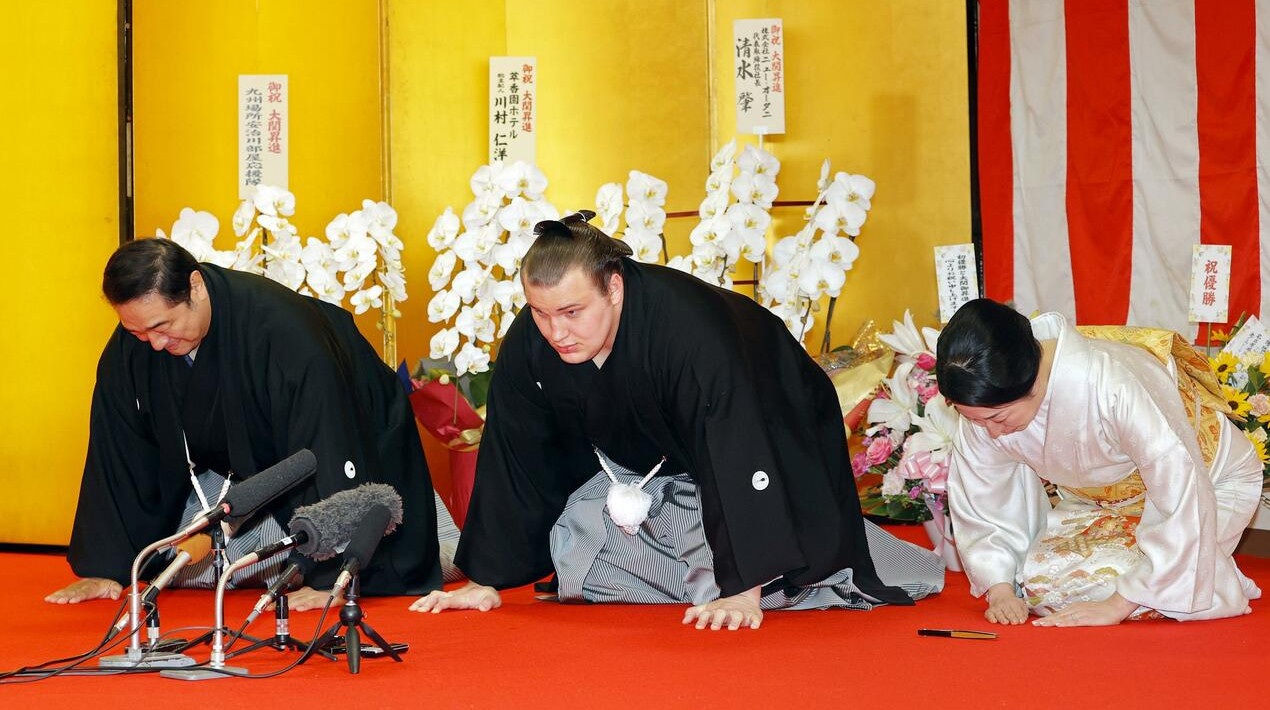 Український сумоїст Аонішікі отримав підвищення до рангу озекі