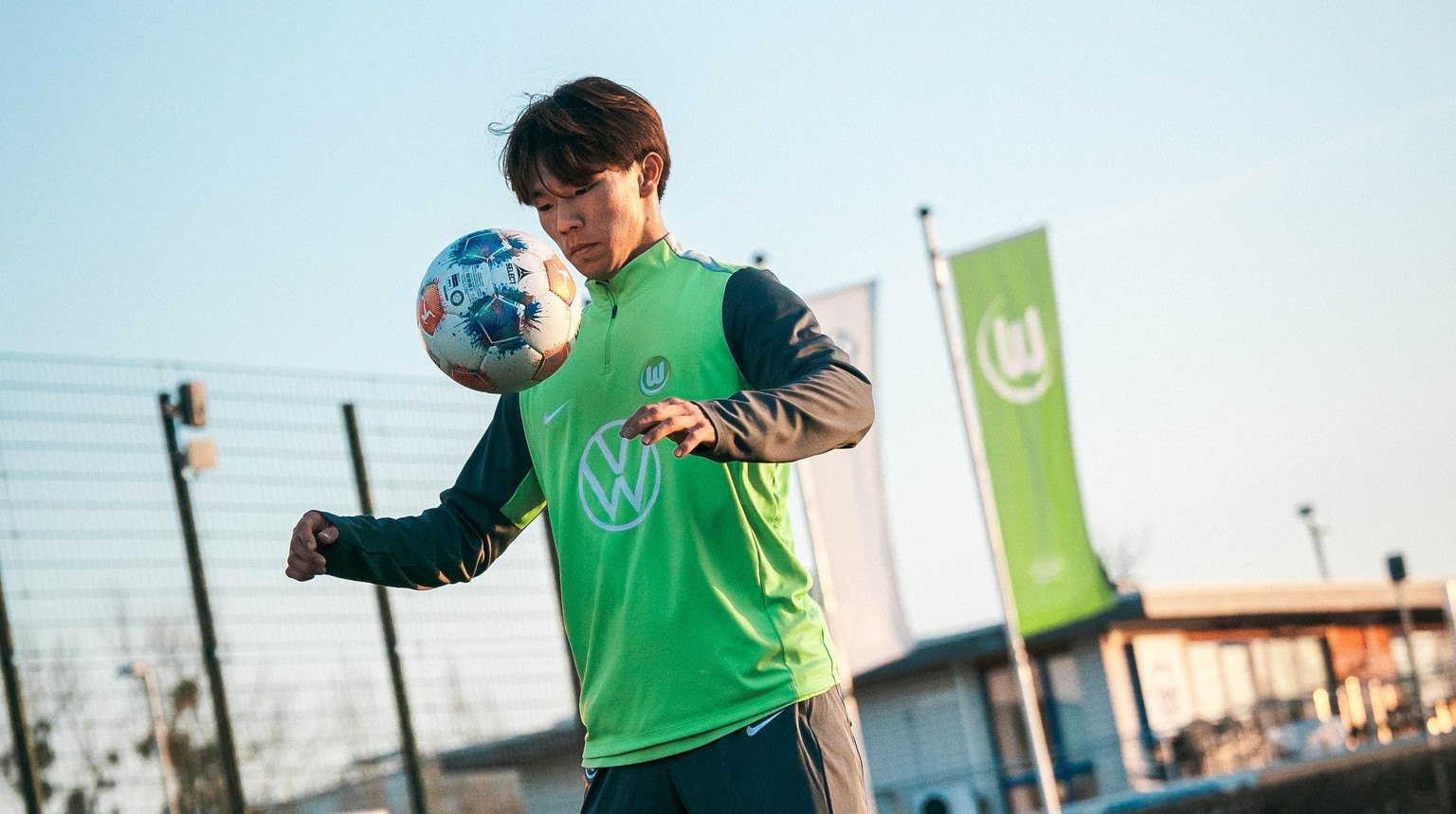 Вольфсбург оголосив про трансфер 20-річного японського нападника