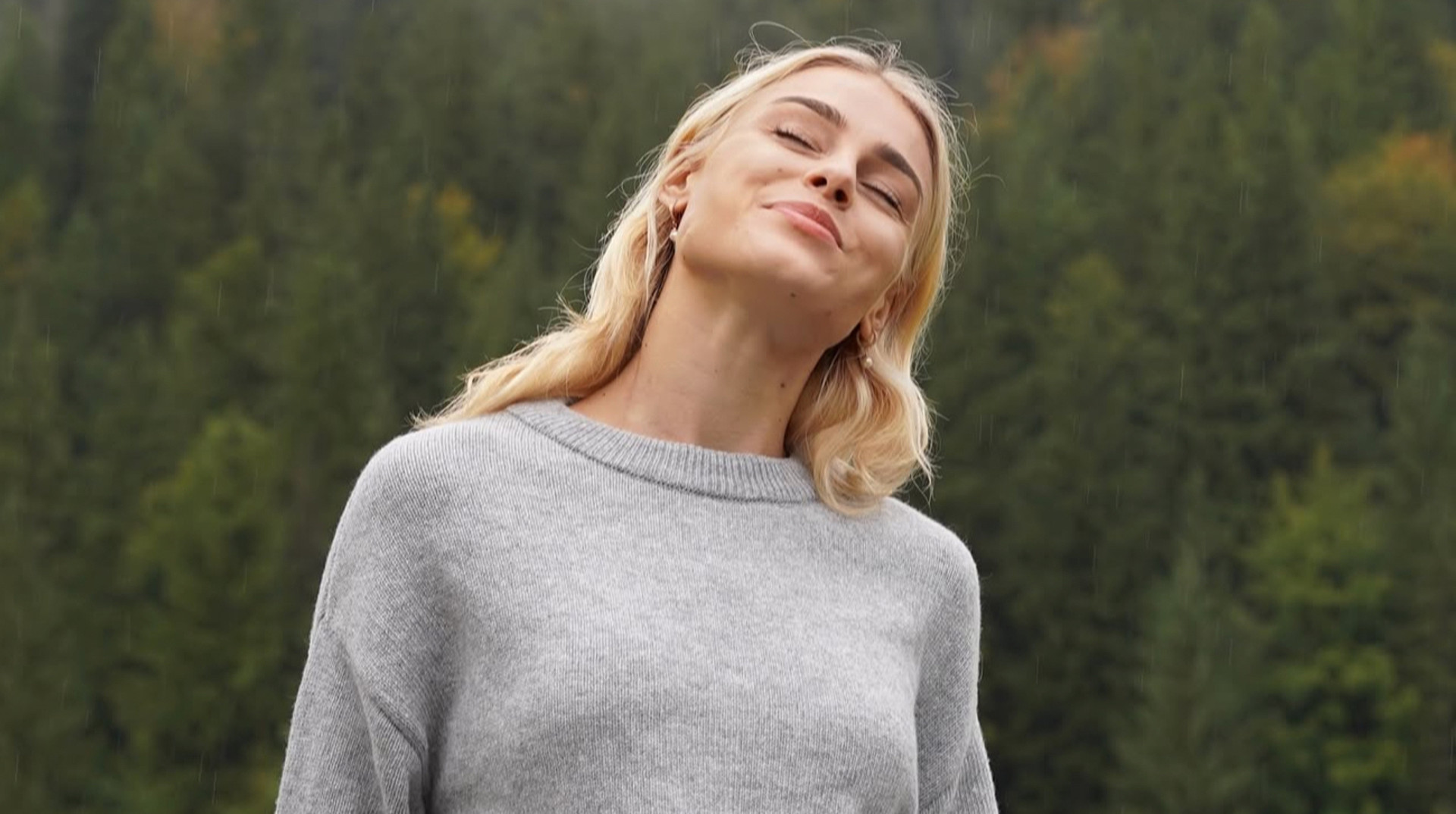 Наслаждается осенними Карпатами: Левченко поделилась атмосферными снимками с отдыха