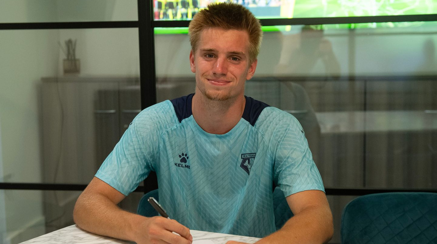 Син Шевченка підписав контракт з англійським клубом