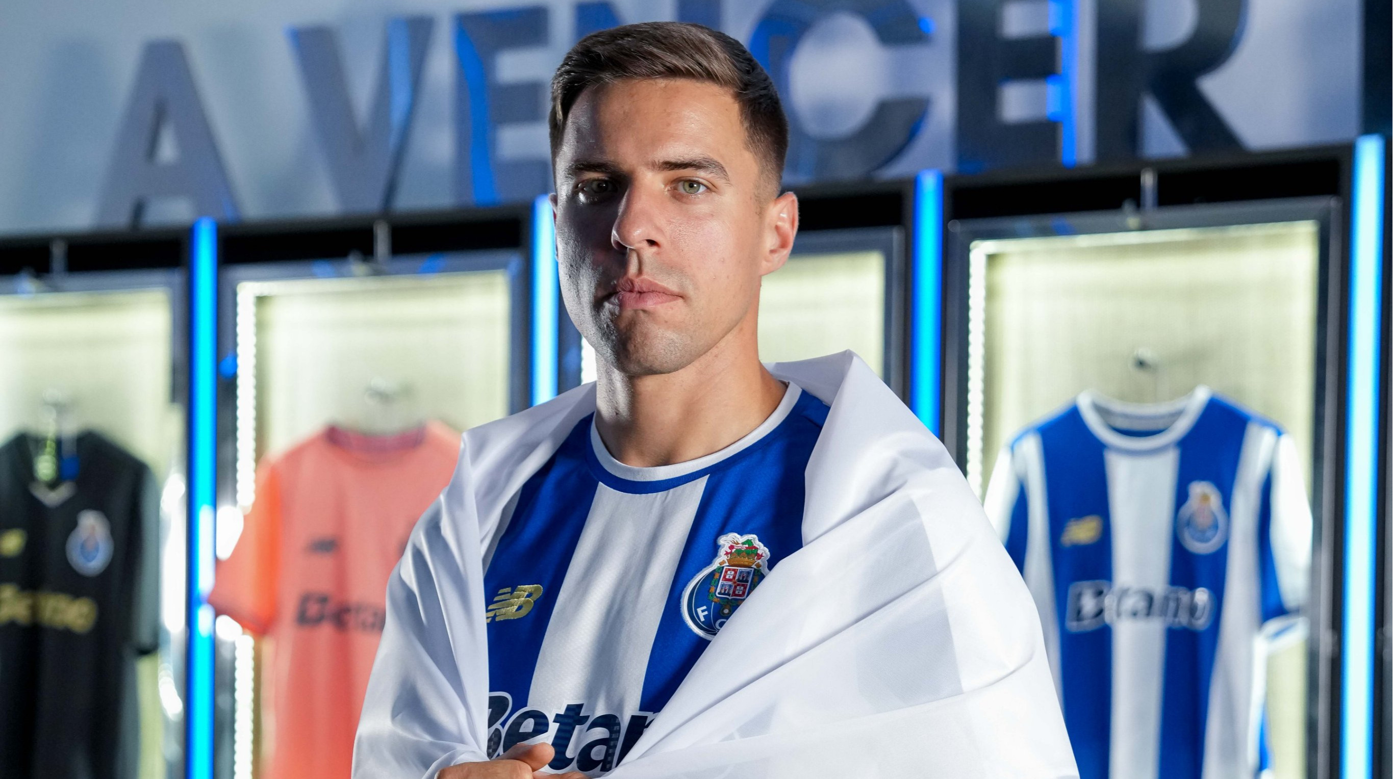 Порту подписал защитника сборной Польши защитника сборной Польши