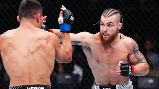 Донченко впевнено переміг Соріано на турнірі UFC у Парижі