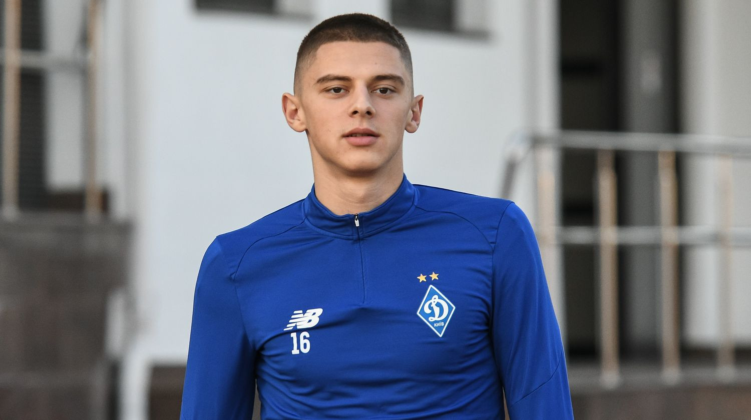 Миколенко: Намагаюся для Гріліша робити такі умови, щоб він залишався 1 в 1