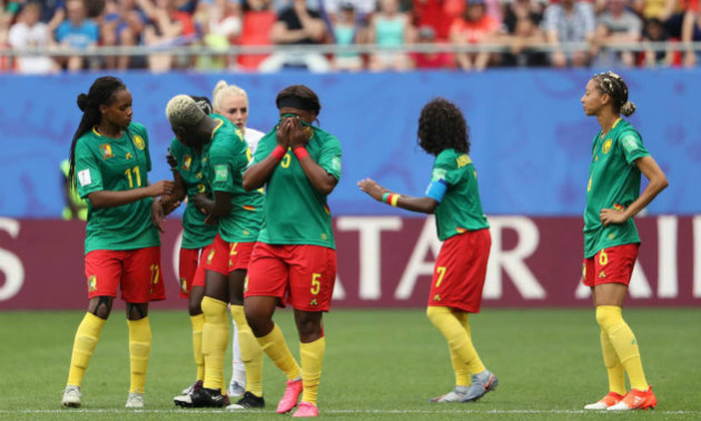 Футболістки збірної Камеруну звинуватили ФІФА у расизмі