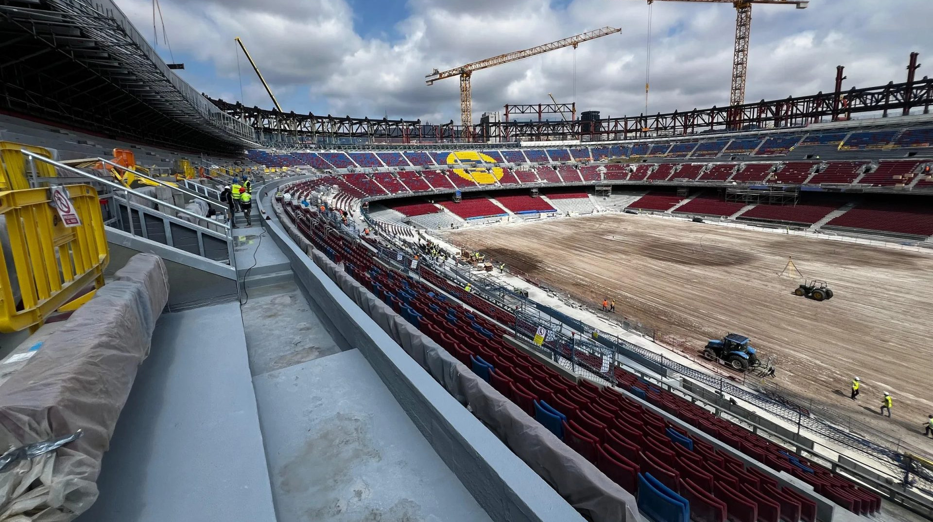 Барселона може провести домашній матч Ла Ліги на 6-тисячному стадіоні