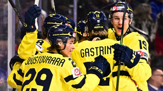 Канада обыграла Финляндию, США уступили Швеции на чемпионате мира U-20