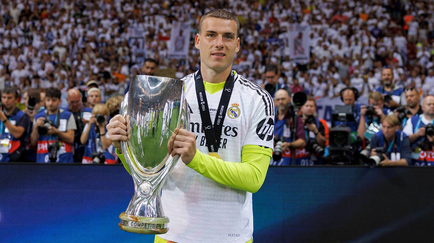 Мілан націлився на українського воротаря Луніна