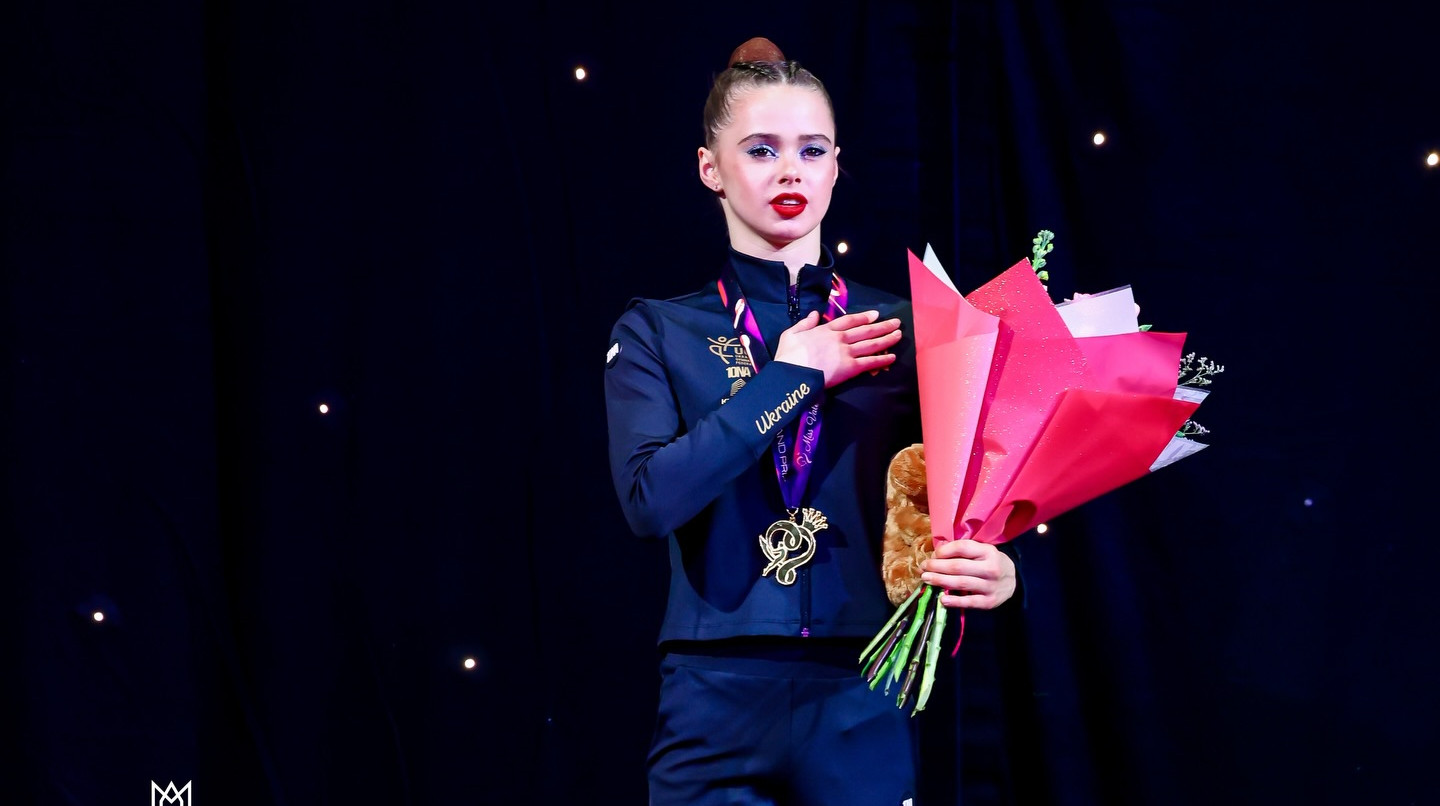 Онофрійчук виграла золото у вправах з м'ячем на першому етапі Кубку світу в Болгарії