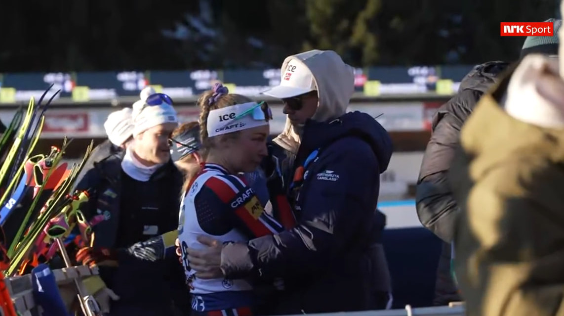Зіркова норвезька біатлоністка не стримала сліз через невдалий початок сезону