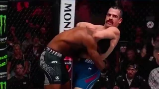 Поліцейський проти злочинця: в UFC дебютував ексзаступник шерифа і за 57 секунд задушив суперника
