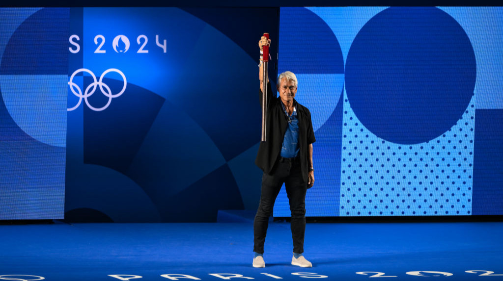 Легенда Олімпійських ігор із ВІЛ-інфекцією продав свої медалі