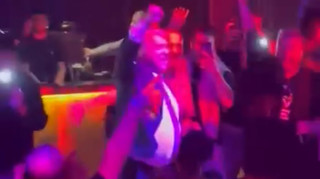 Танці о третій годині ночі: новоспечений президент Барселони гучно відсвяткував перемогу на виборах