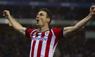 Гравці Атлетіка оваціями зустріли в роздягальні форварда що поховав Барселону