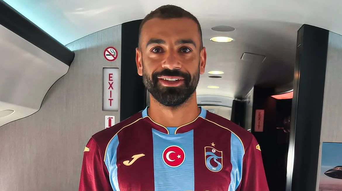 Українці отримали зіркового одноклубника: Салах вперше засвітився у футболці Трабзонспора