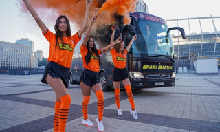 До Ліги чемпіонів Шахтар представив новий дизайн клубного автобуса