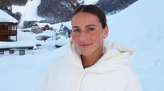 Костюк показала милі фото з домашніми улюбленцями з італійських Альп