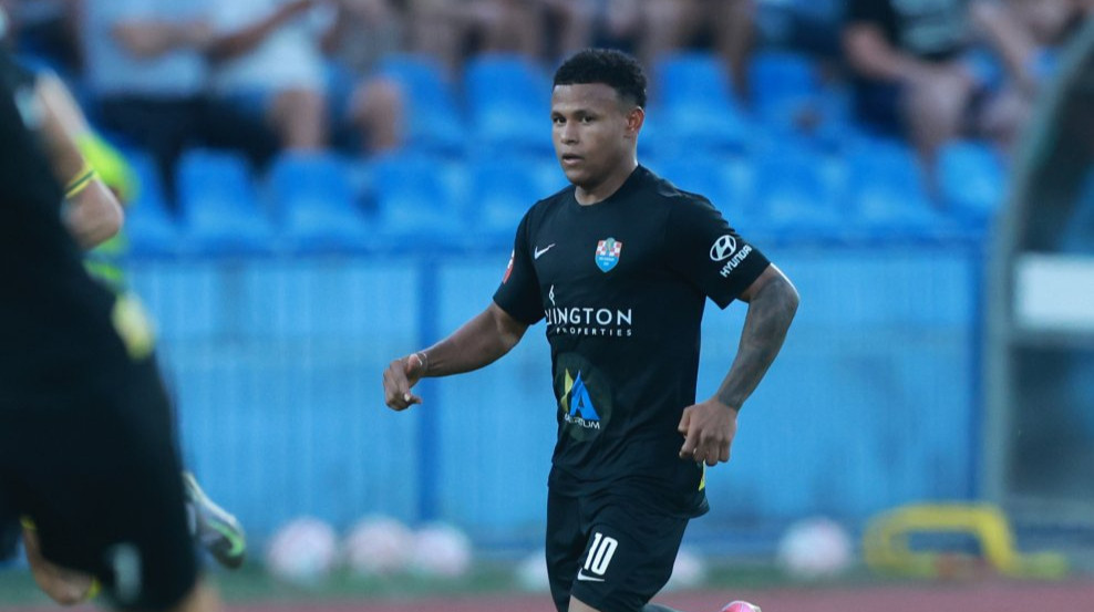 Динамо планує підписати колумбійського та сербського півзахисників