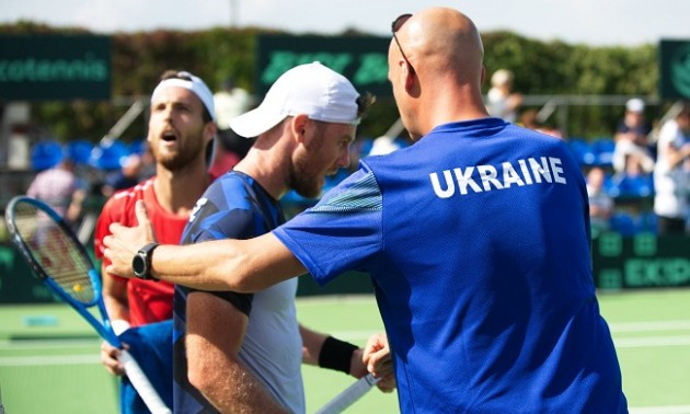 Україна - Португалія: Марченко з травмою плеча програв першій ракетці португальців