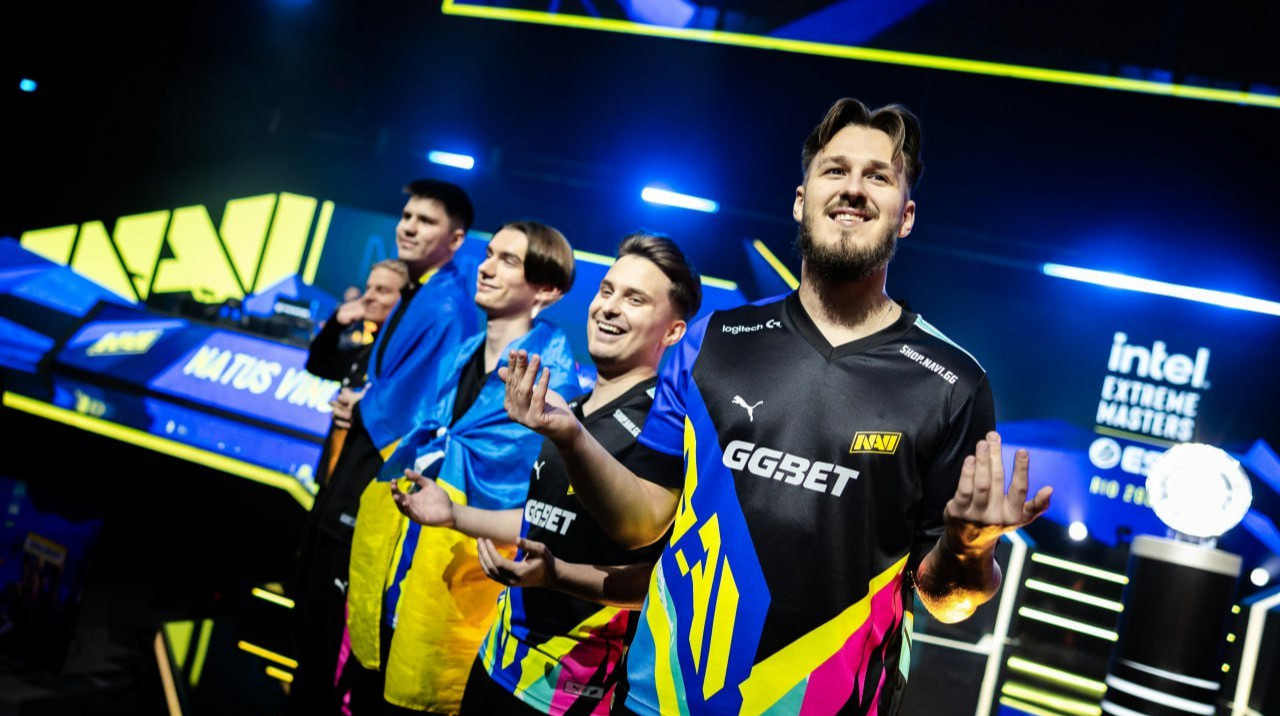 Два игрока NAVI получили награды MVP от HLTV и ESL