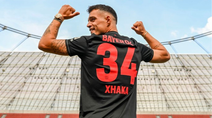 Милан провел переговоры с лидером Байера