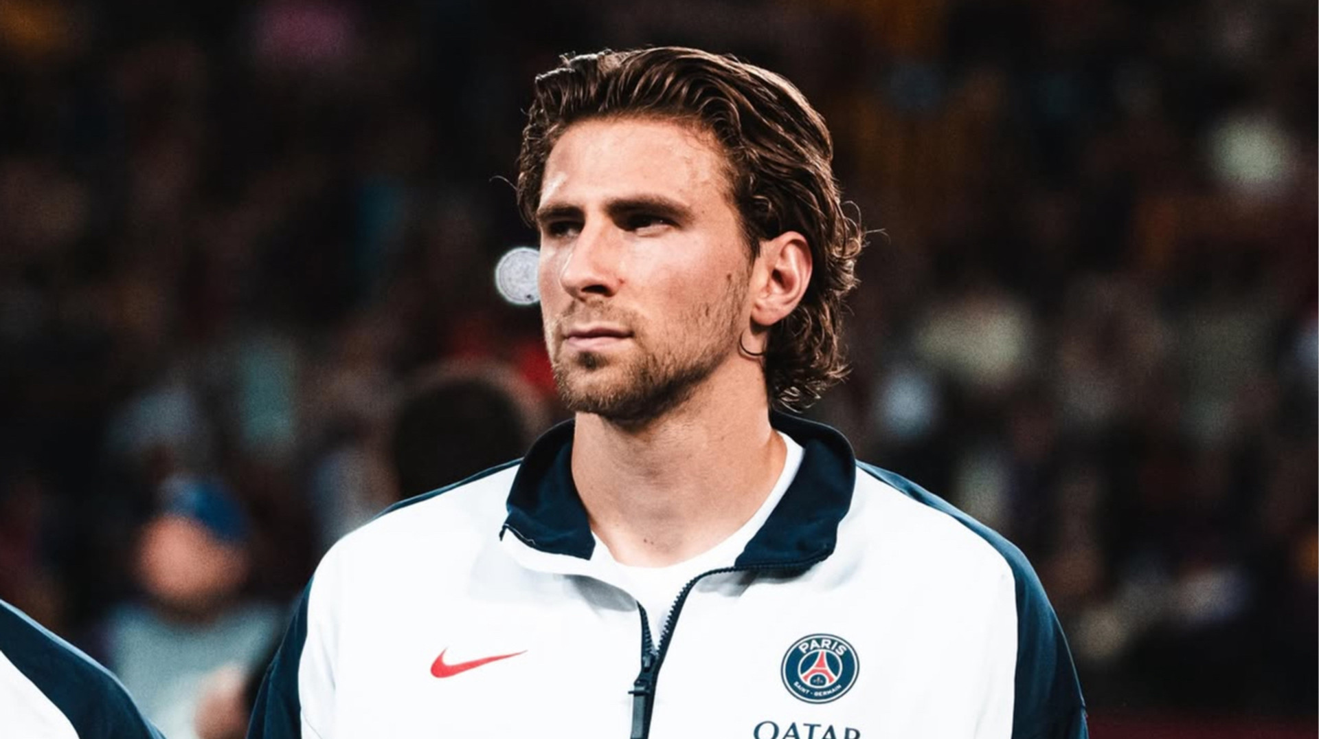 Крінж на болотному ТБ: російський коментатор звинуватив Забарного у проблемах ПСЖ під час матчу ЛЧ