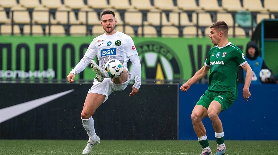 Полісся з дублем Сарапія у меншості впевнено переграло Оболонь в 25 турі УПЛ