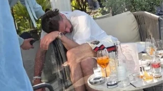 Зірковий одноклубник Миколенка заснув п'яним у барі після гучної вечірки