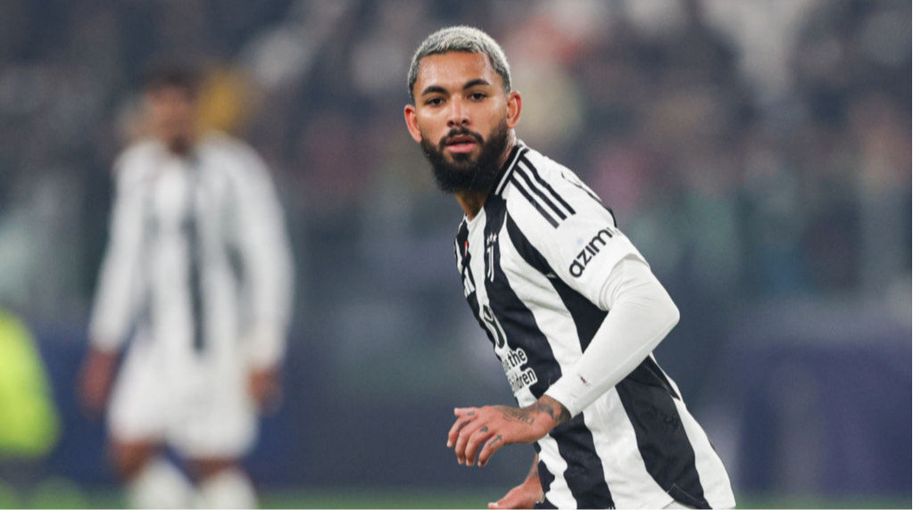 Полузащитник Ювентуса не прибыл на сборы по неизвестной причине