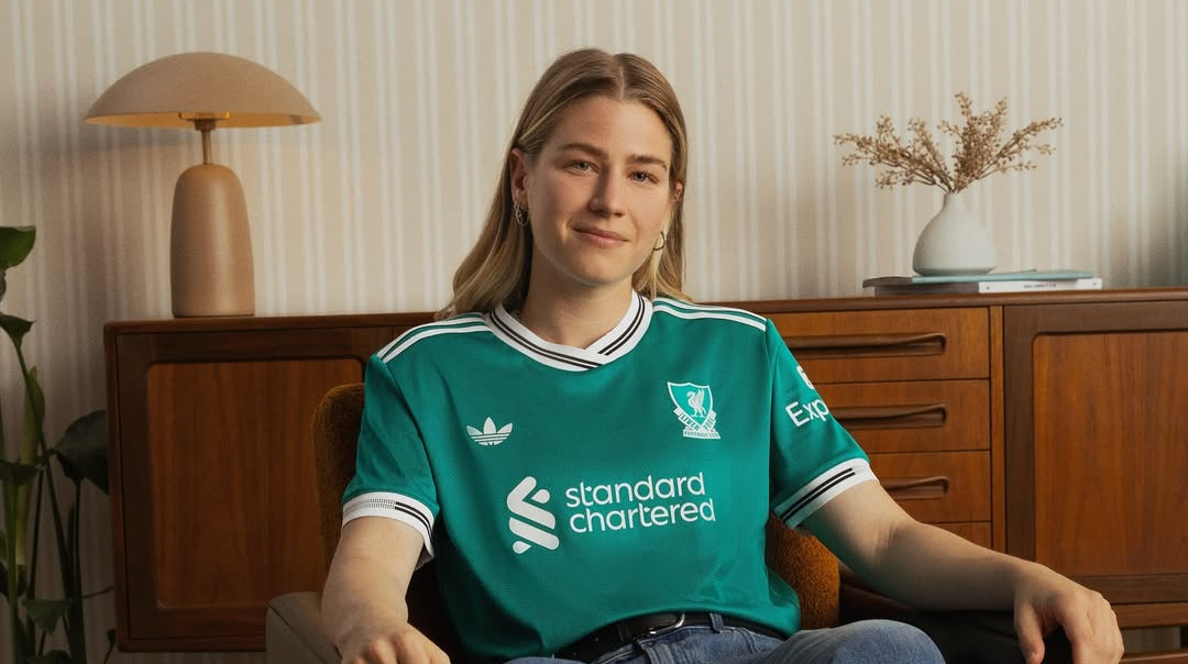 Футболістка Ліверпуля найняла охоронця через сталкера мільйонера