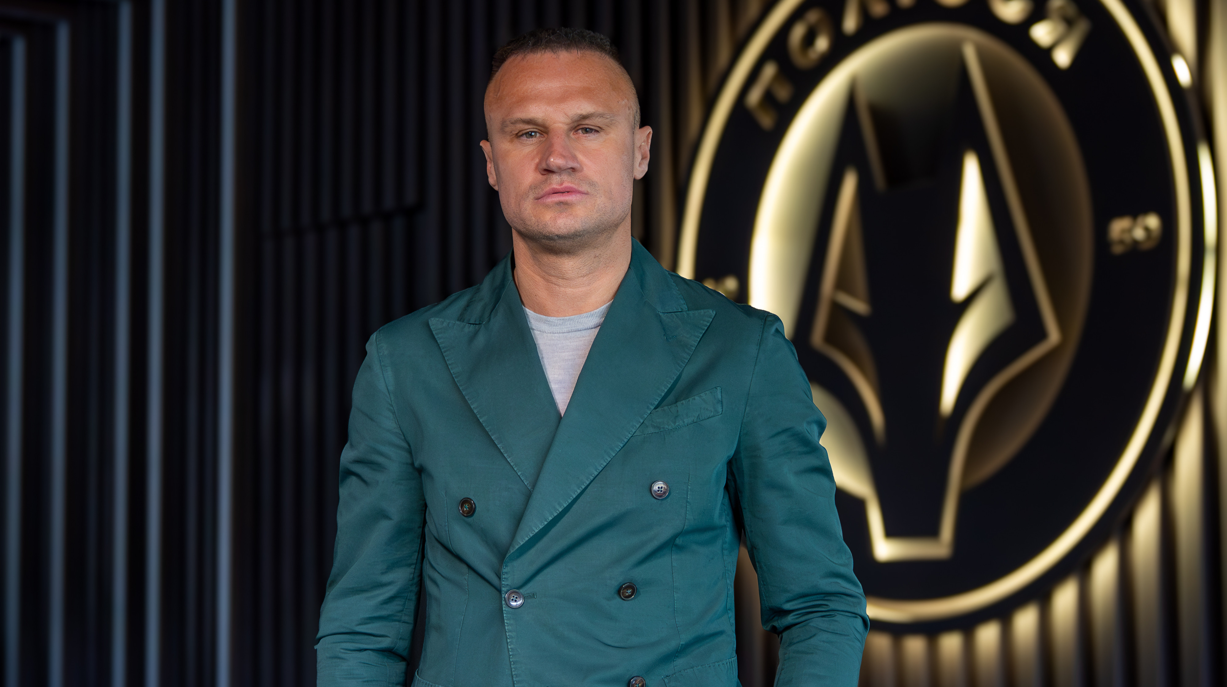 Провокував усіх навколо: Шевчук – про роботу арбітра у матчі з Рухом