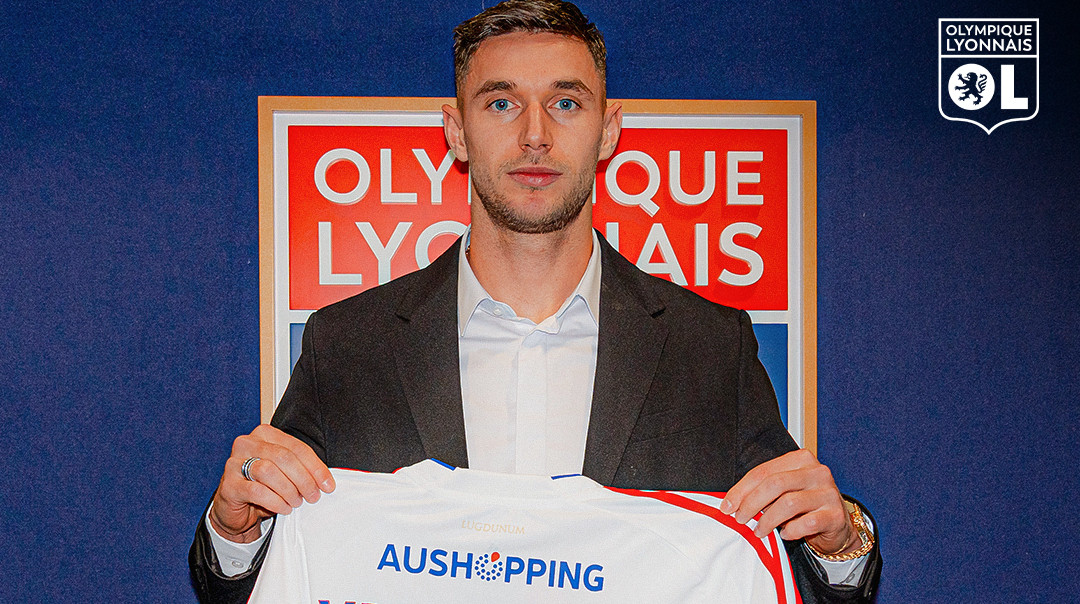 Лион объявил о переходе Яремчука