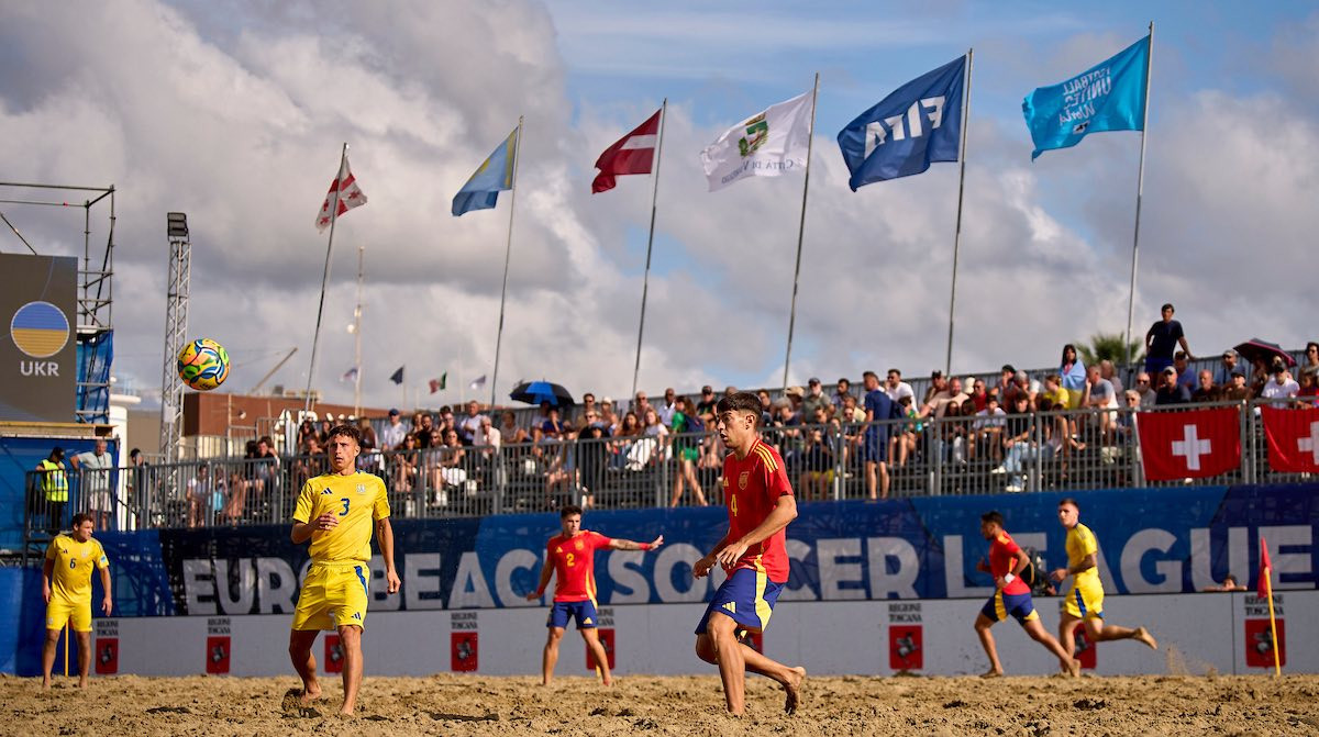 Отримав по шапці, а потім – подарунки: щемлива історія знайомства українського футболіста та італійського болбоя