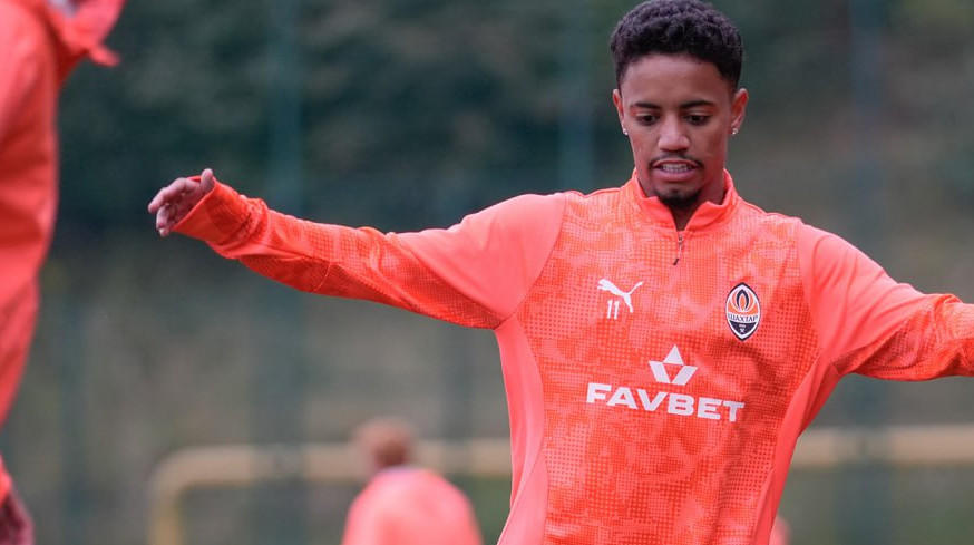 Шахтер объявил о возвращении полузащитника