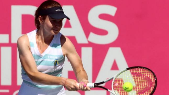 Снігур здобула третю впевнену перемогу і вийшла в півфінал у Глазго