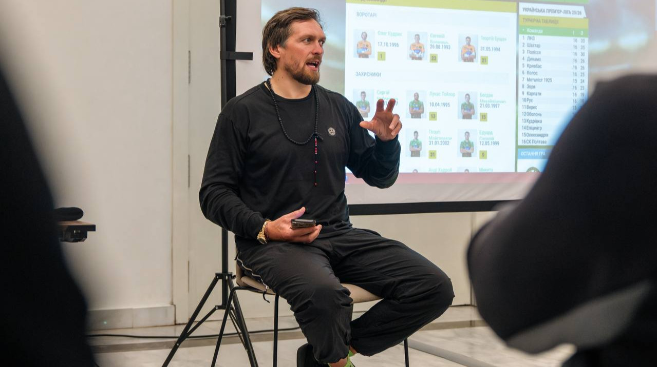 Фроч назвал боксеров, которые заслуживают на бой с Усиком