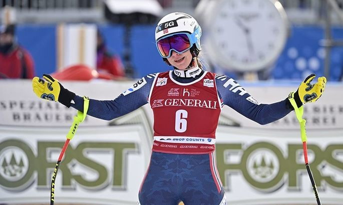 Норвезька гірськолижниця Мовінкель завершила кар'єру