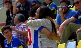 Гравець збірної Венесуели зробив пропозицію під час святкування голу. ВІДЕО