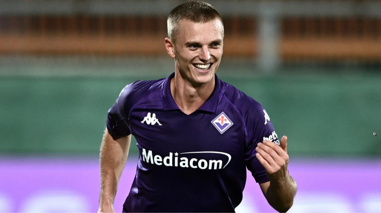 Фиорентина выкупила форварда Дженоа, которым интересовалась Рома