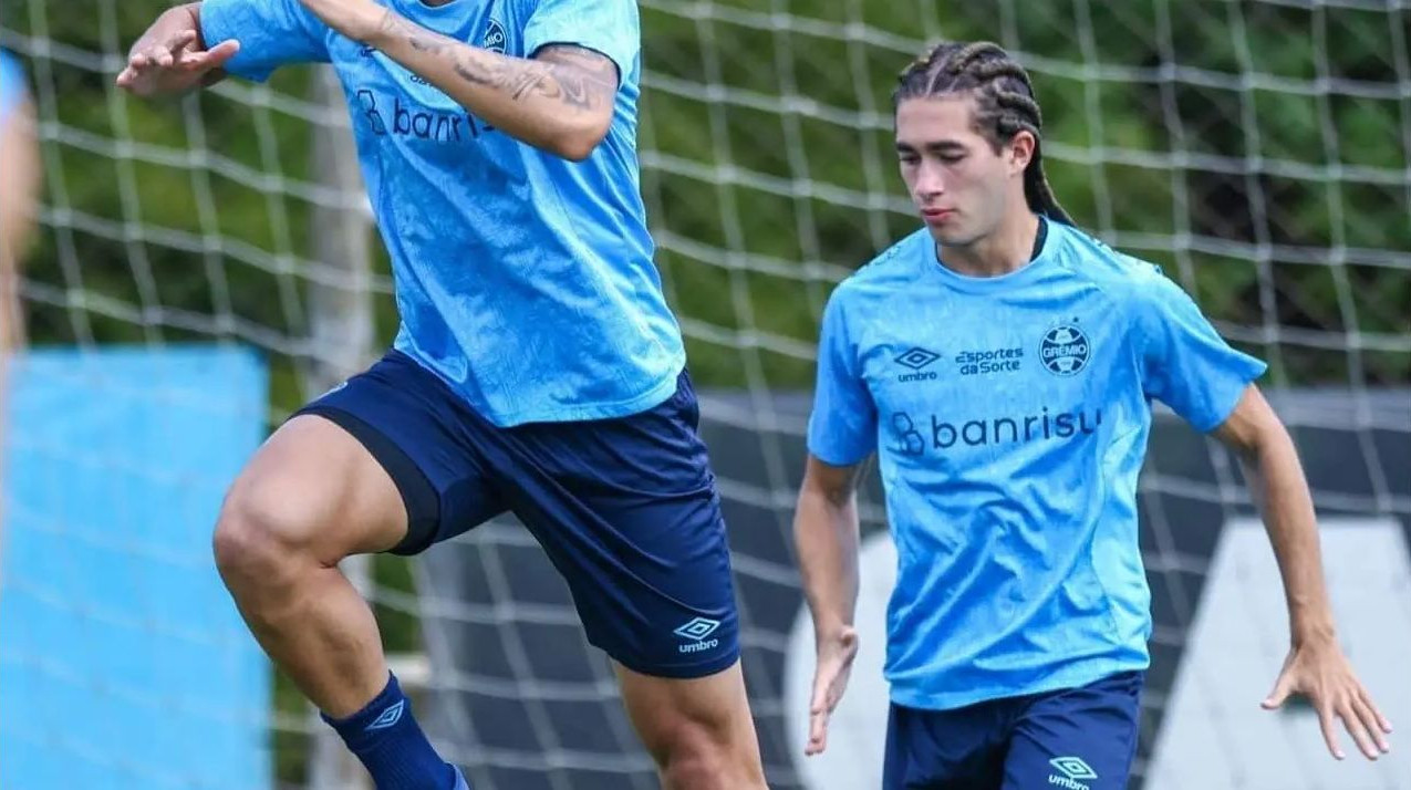 Шахтар цікавиться результативним захисником Греміо