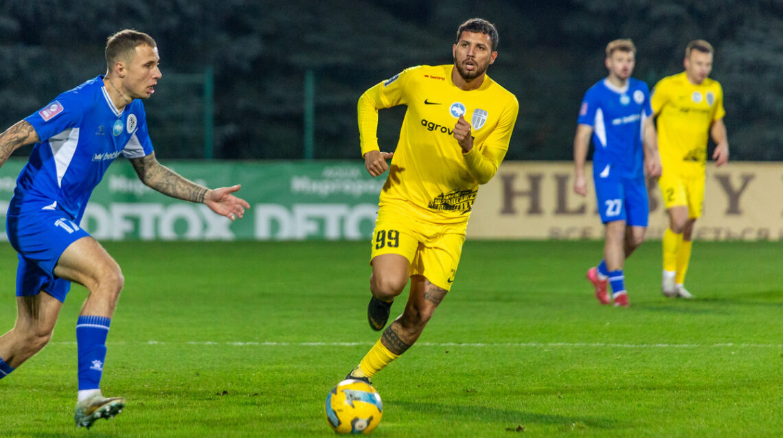 Олександрію мають покинути 5 гравців - ТаТоТаке