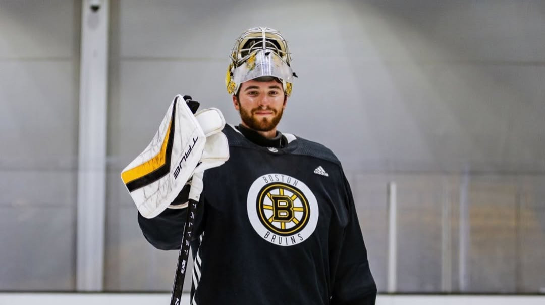 Я дальтонік: голкіпер збірної США здивував заявою після пропущеної шайби з центру майданчика