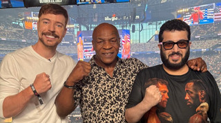 Дивний анонс бою з Мейвезером: Тайсон ледь не нокаутував зіркового блогера в межах промо