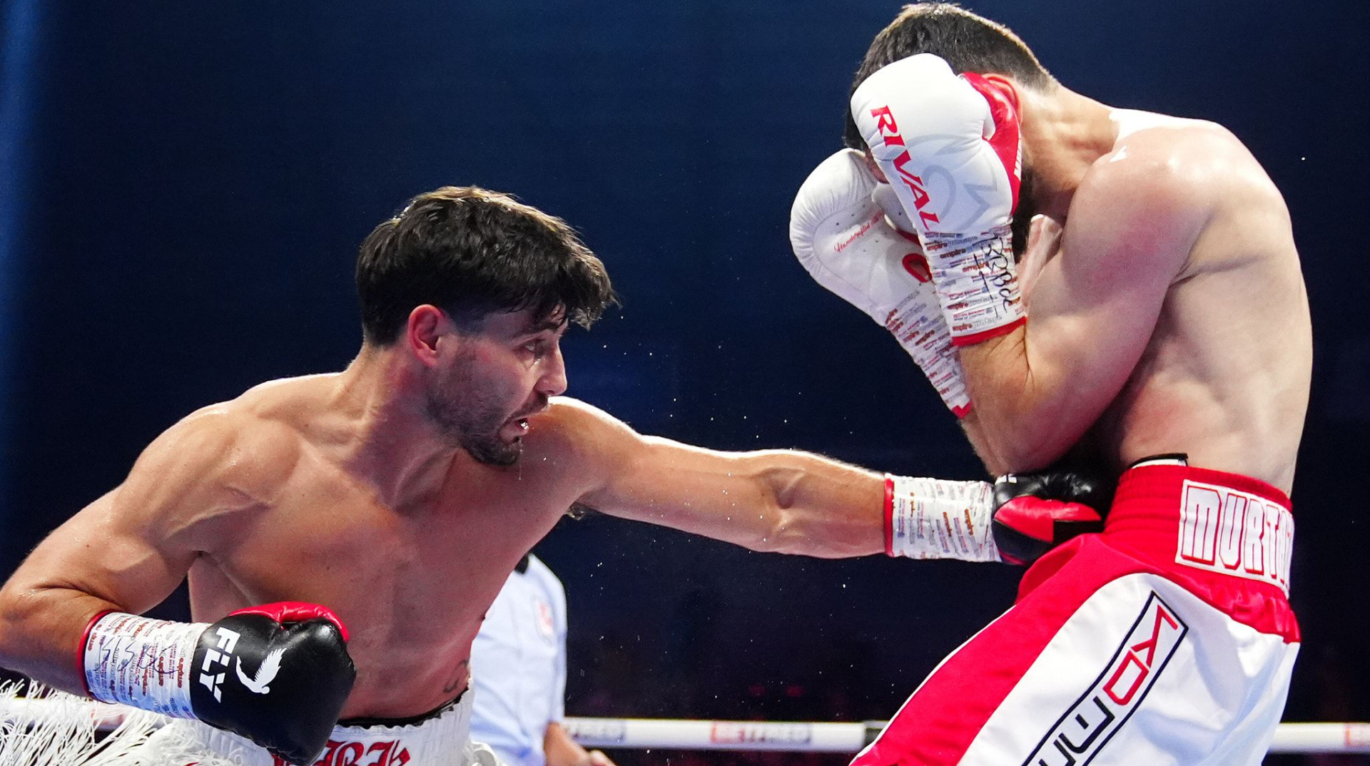 Келли отобрал титул IBF у российского боксера Муртазалиева