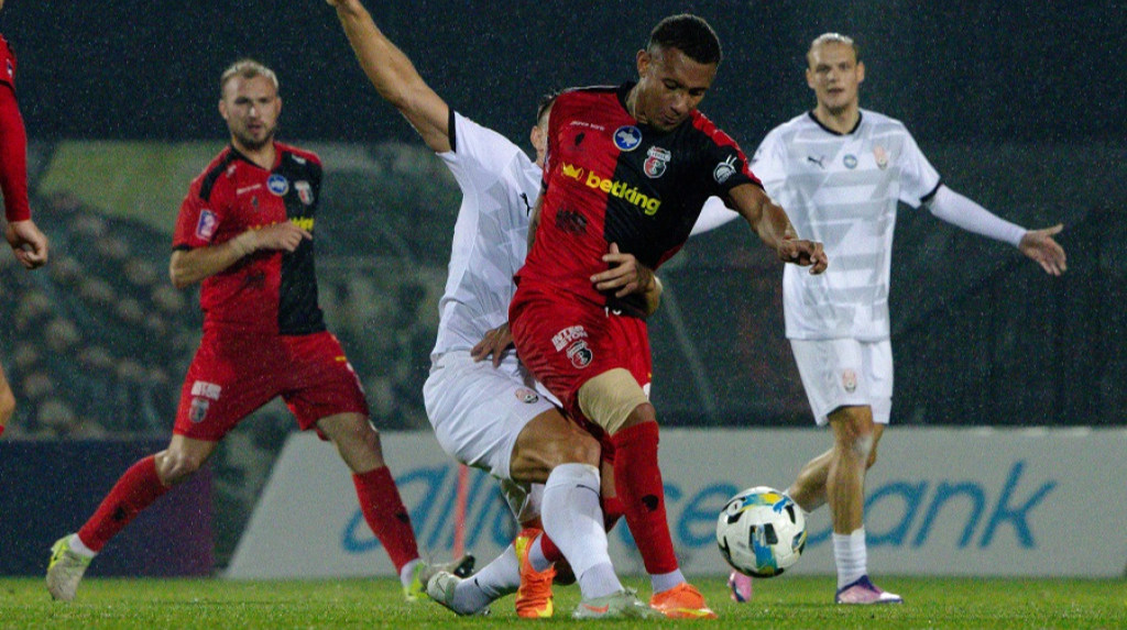 Нулевая ничья в Ровно. Обзор матча УПЛ Верес – Заря