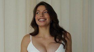 Мои девочки сказали ловить каждый момент: Бех-Романчук показала первые фото беременности